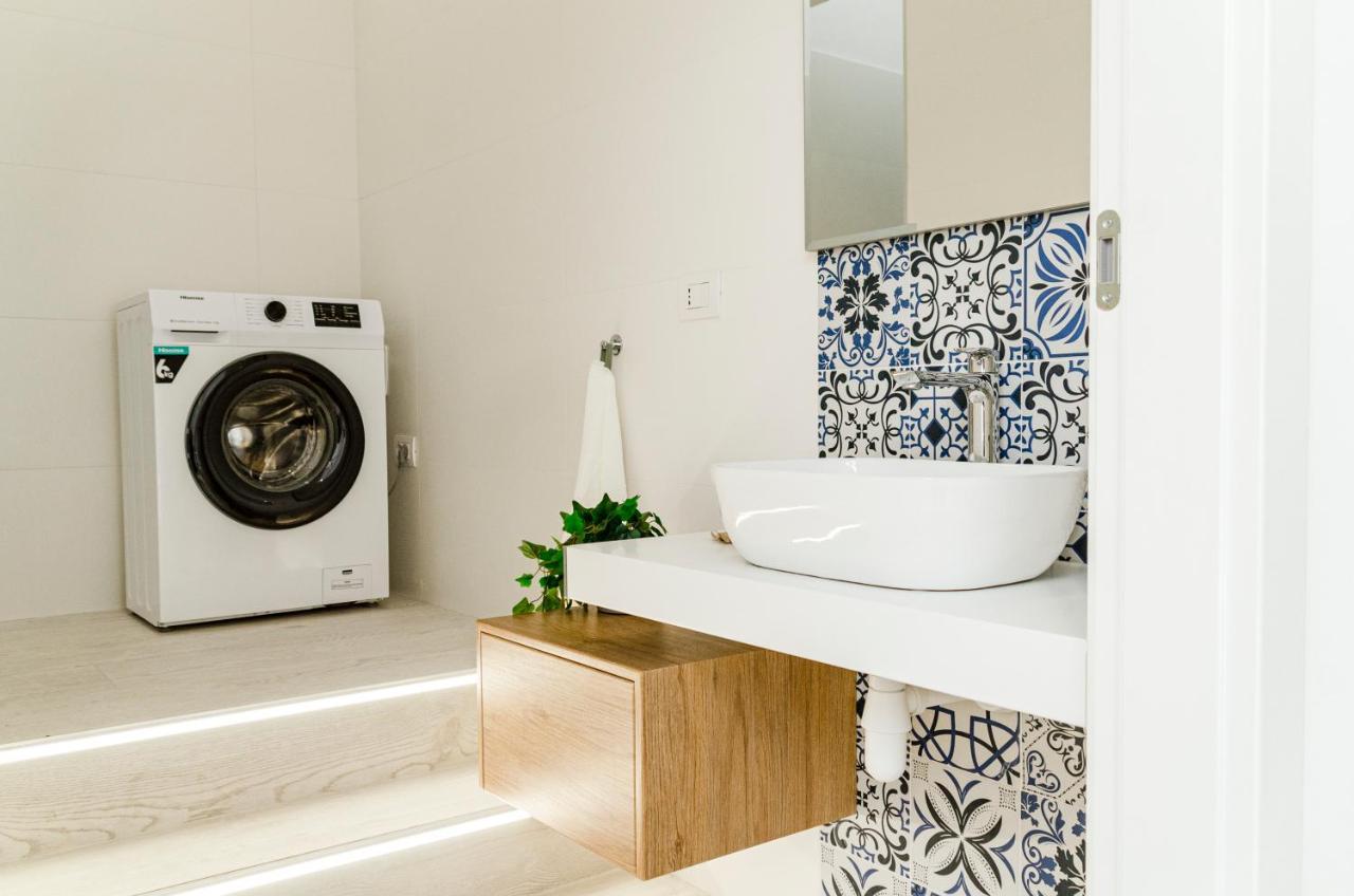 Spa & Relax Aesthetic Apartment 50M Dal Mare モノーポリ エクステリア 写真
