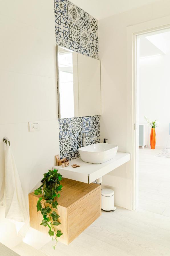 Spa & Relax Aesthetic Apartment 50M Dal Mare モノーポリ エクステリア 写真